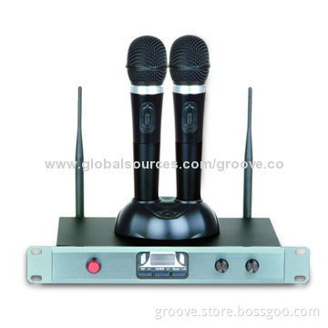 Use Can Set 200 Channels UHF Wireless Microphone System with About 8 Hours
